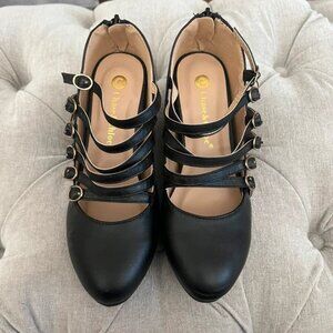 New Chase & Chloe Black Strappy Buckle Wedge Heels size 8